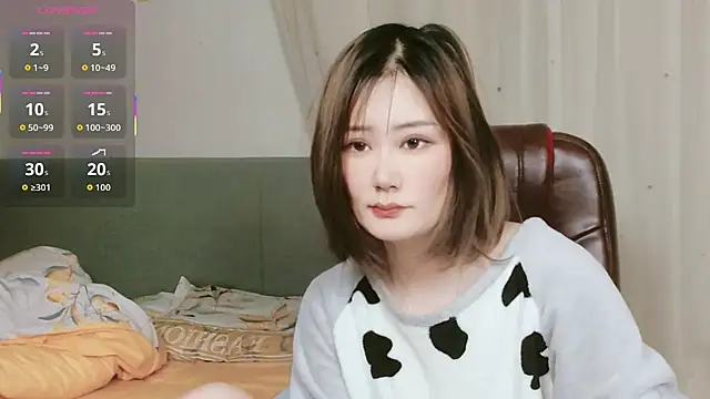 lucynan online show from February 2026 05:11:02 PM