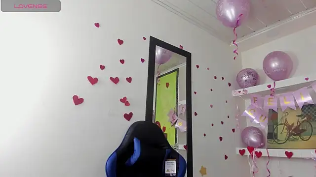 ashley-17 online show from February 2026 05:21:01 AM