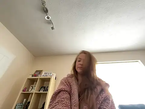 HollyHaze online show from March 2026 10:49:02 AM