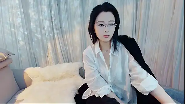 HCOCO online show from March 2026 01:25:01 PM