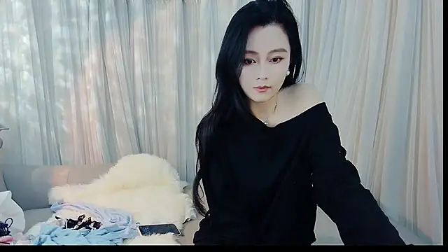 HCOCO online show from April 2026 01:40:03 PM