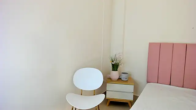 Luz noxentia online show from May 2026 08:22:01 PM