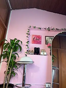  zoe bakerr online show from March 2026 05:14:01 PM