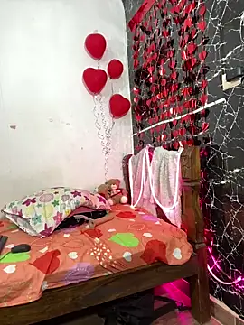 TheSexyLaura online show from February 2026 09:14:02 PM