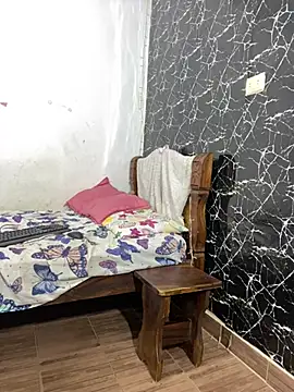 TheSexyLaura online show from February 2026 12:02:02 PM