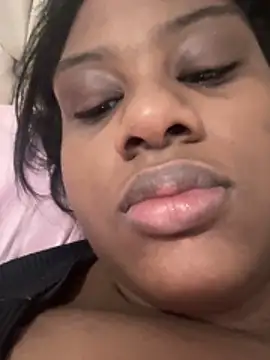 amorasecy online show from December 2025 09:19:02 AM