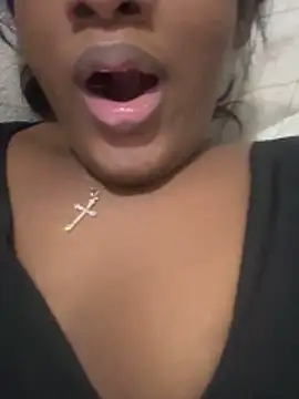 amorasecy online show from March 2026 01:45:01 AM