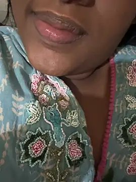 amorasecy online show from July 2026 11:26:01 PM