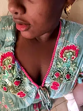 amorasecy online show from January 2026 11:04:02 AM