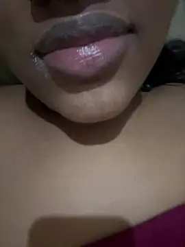 amorasecy online show from May 2026 11:17:02 AM