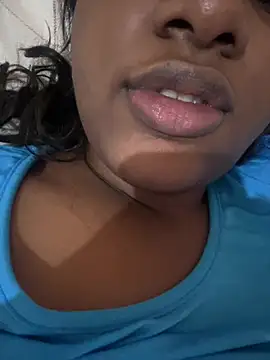 amorasecy online show from March 2026 11:11:02 AM