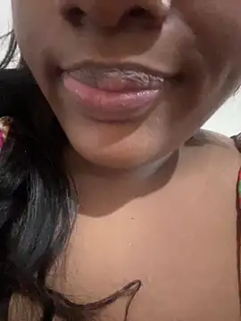 amorasecy online show from June 2026 11:10:02 AM