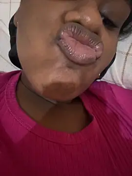 amorasecy online show from March 2026 05:14:01 PM