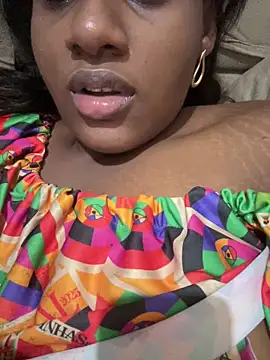 amorasecy online show from March 2026 11:00:01 PM