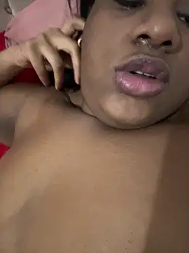 amorasecy online show from May 2026 07:46:02 AM
