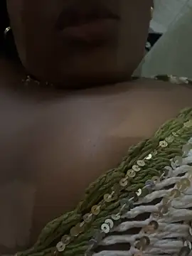 amorasecy online show from May 2026 11:49:02 PM