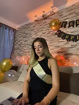 cute emmma online show from March 2026 11:43:01 AM