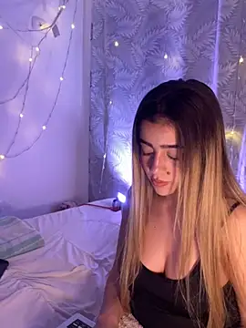 cute emmma online show from January 2026 04:38:02 AM