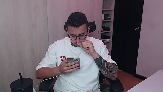 DanteVesper online show from April 2026 03:35:01 AM