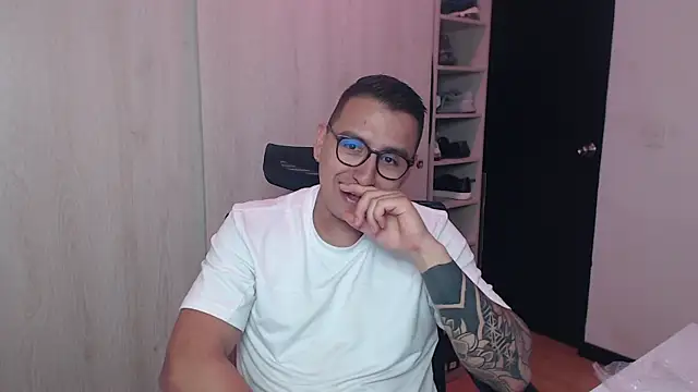 DanteVesper online show from April 2026 01:24:02 AM