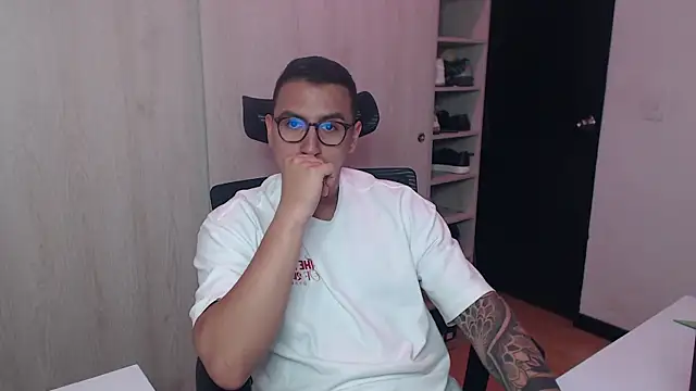 DanteVesper online show from April 2026 05:14:02 AM