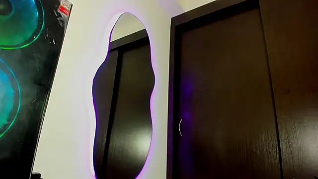 Arimonroee online show from January 2026 12:44:02 PM