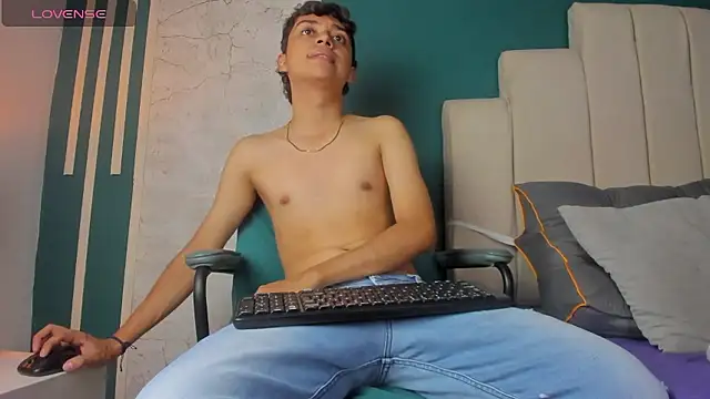 Snapshot of Josh_Bright chatting on January 2026 05:40:02 PM Josh Bright online show from January 2026 05:40:02 PM