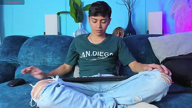 Snapshot of Josh_Bright chatting on January 2026 07:06:02 PM Josh Bright online show from January 2026 07:06:02 PM