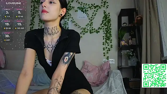 LeonaHinnes online show from February 2026 02:24:02 PM