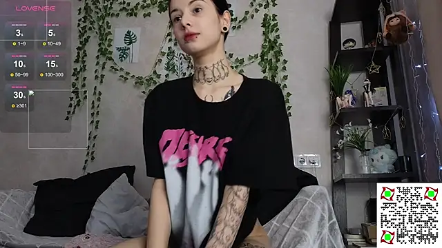 LeonaHinnes online show from January 2026 03:43:02 AM