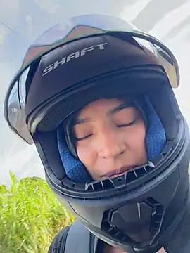 Ema Rose  online show from March 2026 09:32:02 PM