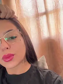 jujuarantes  2026 online show from April 2026 12:44:02 PM