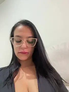 jujuarantes  2026 online show from January 2026 12:41:02 PM