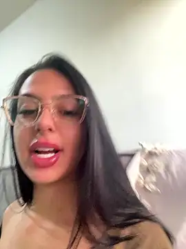 jujuarantes  2026 online show from January 2026 12:41:02 PM