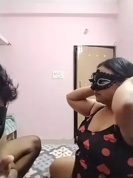 DesiSeductress online show from June 2026 03:39:02 PM