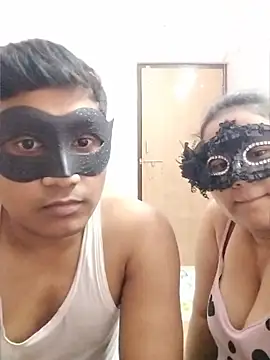DesiSeductress online show from July 2026 07:17:01 PM