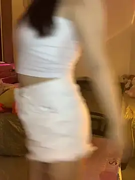 Sofiababy22 online show from May 2026 02:43:01 PM