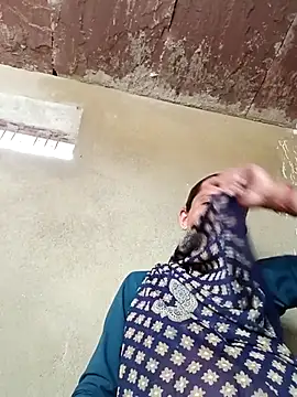 Karishma singh online show from April 2026 08:53:02 AM