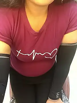 Snapshot of Deshi_bhabhi143 chatting on February 2026 06:14:02 AM Deshi bhabhi143 online show from February 2026 06:14:02 AM