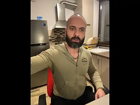 DamonSalvatore2 online show from April 2026 07:39:01 PM