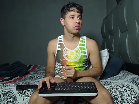 MAXIMILAINO-XXX online show from March 2026 12:16:01 AM