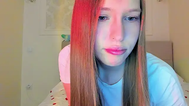 Alllura online show from February 2026 10:05:01 PM