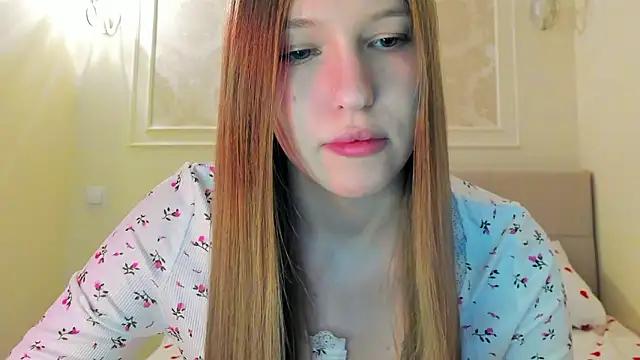 Alllura online show from February 2026 10:05:01 PM