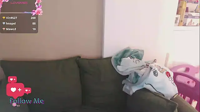 whitecat13 online show from May 2026 12:09:01 PM