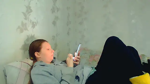 CrystallAngel online show from March 2026 03:05:01 PM