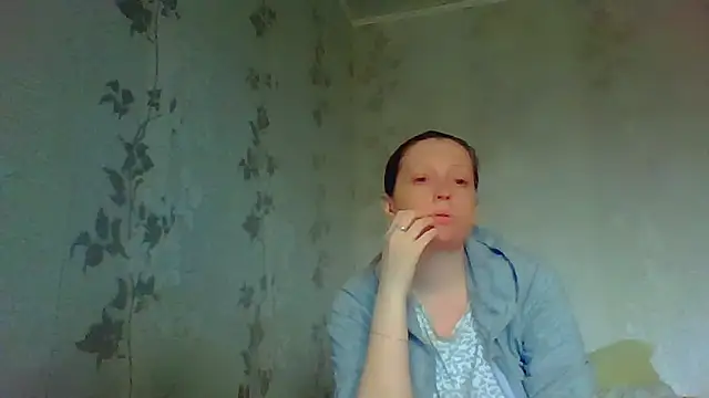 CrystallAngel online show from April 2026 12:42:02 PM