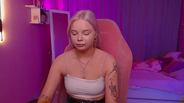 Leslie Caronn online show from March 2026 07:52:02 AM