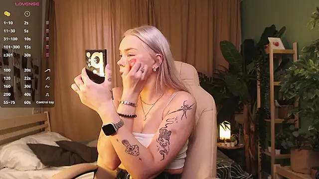 Leslie Caronn online show from February 2026 08:14:02 AM