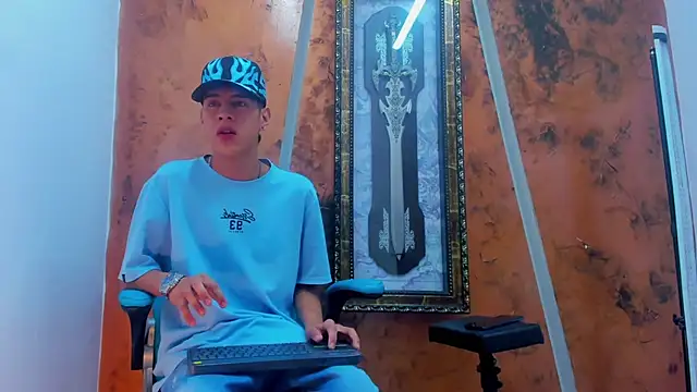 tommy bigcock19  online show from December 2025 06:57:01 AM