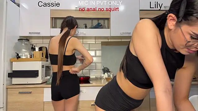 girls secrets online show from January 2026 05:20:01 PM